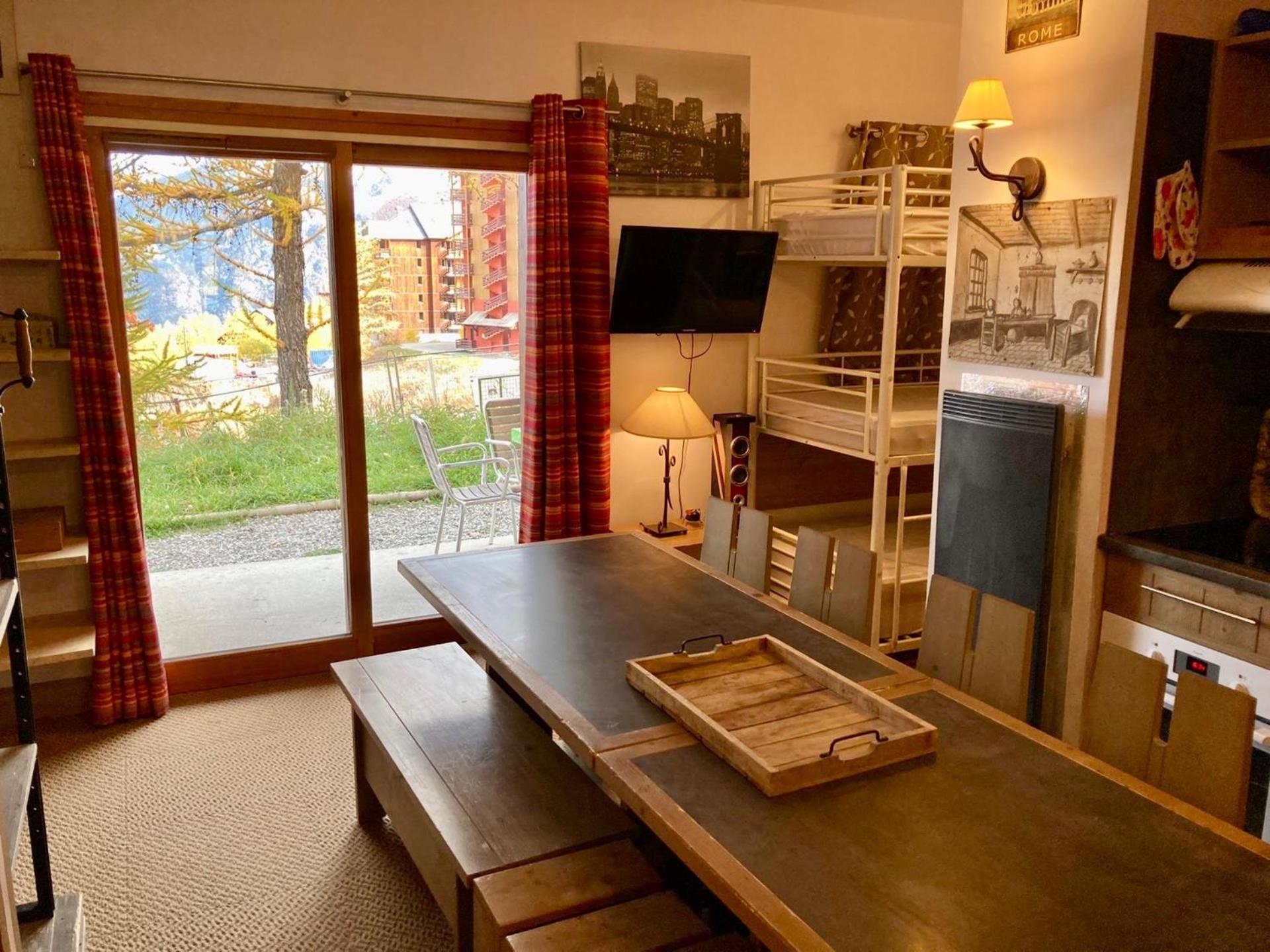 Risoulski Antares - Piscine Et Sauna Bagian luar foto